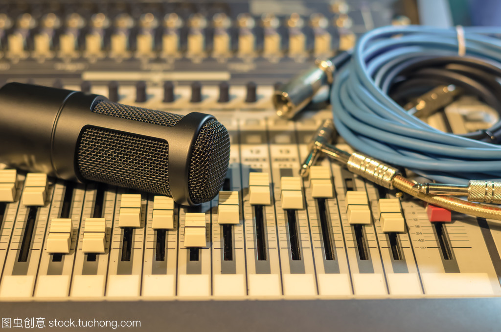 麥克風混音器設備在錄音制作中的關鍵作用